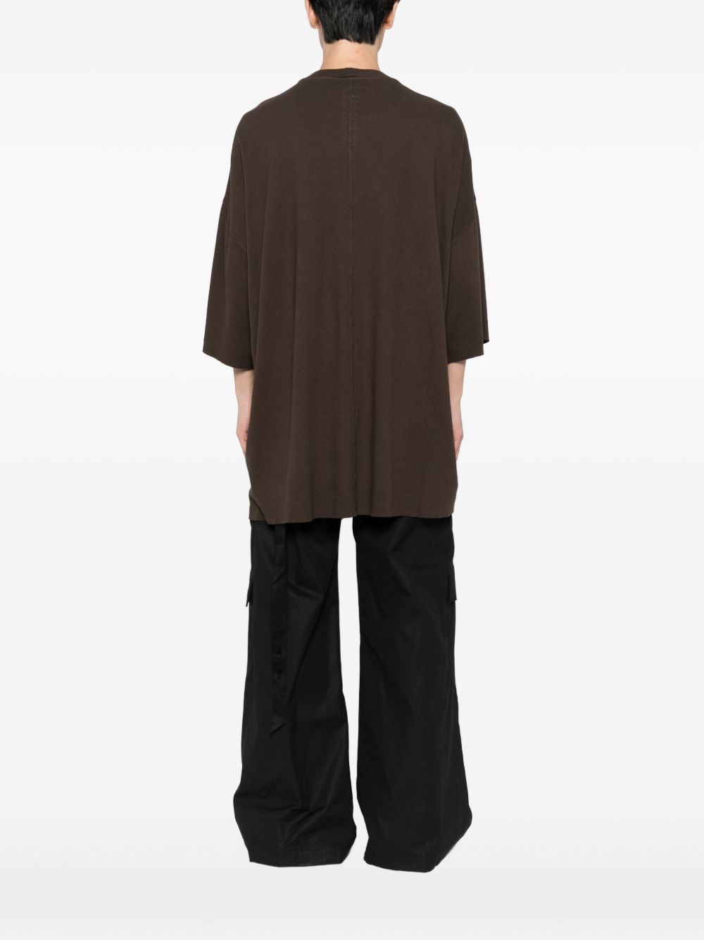 short-sleeved T-shirt