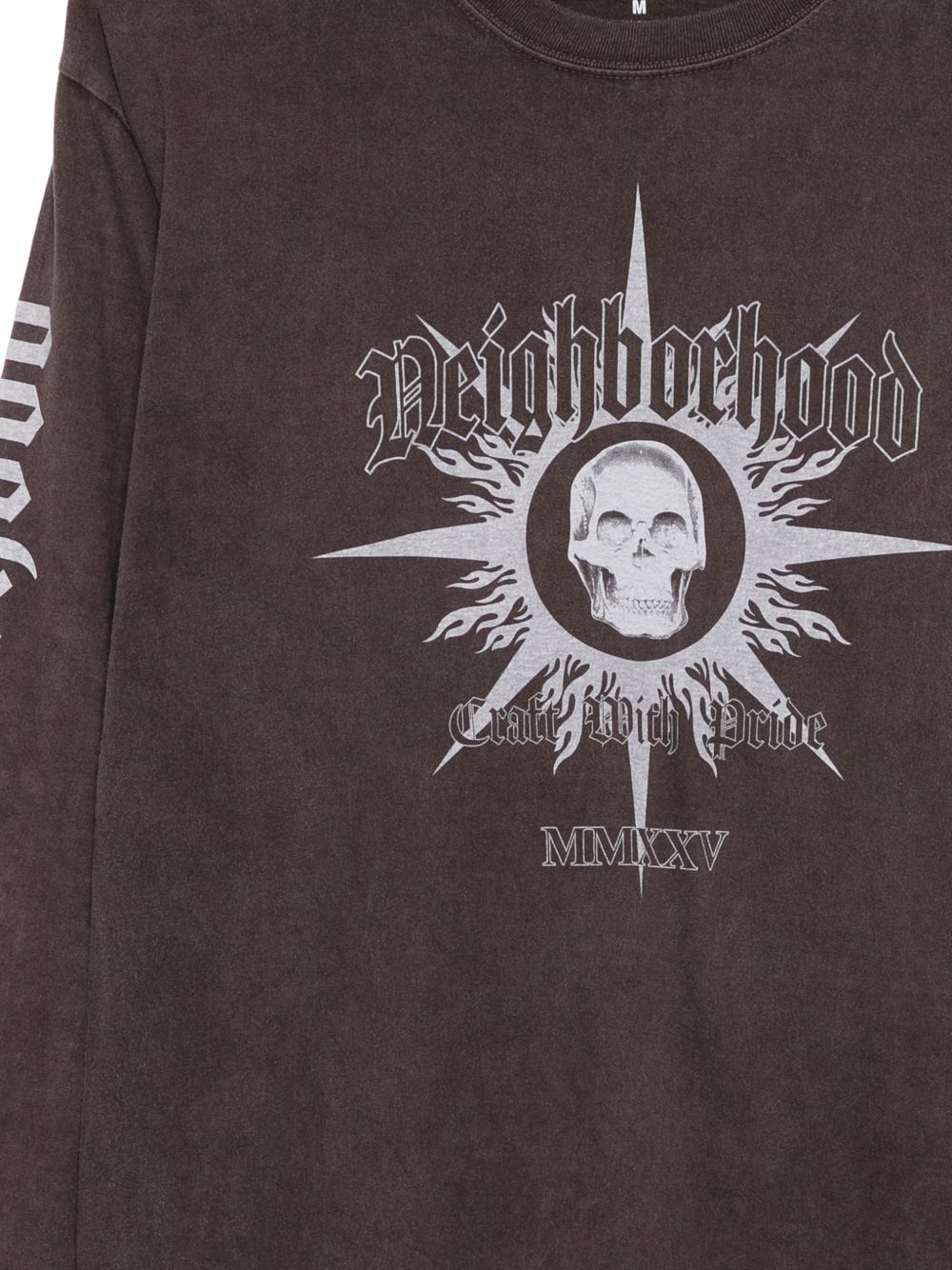 skull graphic T-shirt