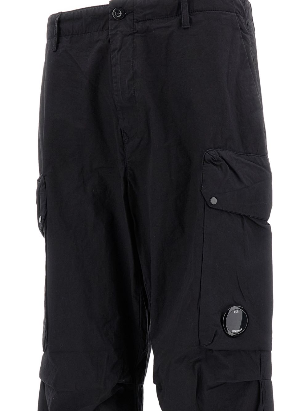 cargo-pockets trousers