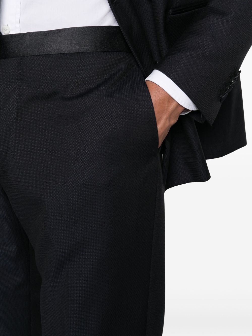 single-breasted suit