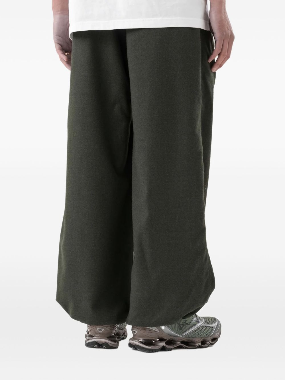 pleated wide-leg trousers