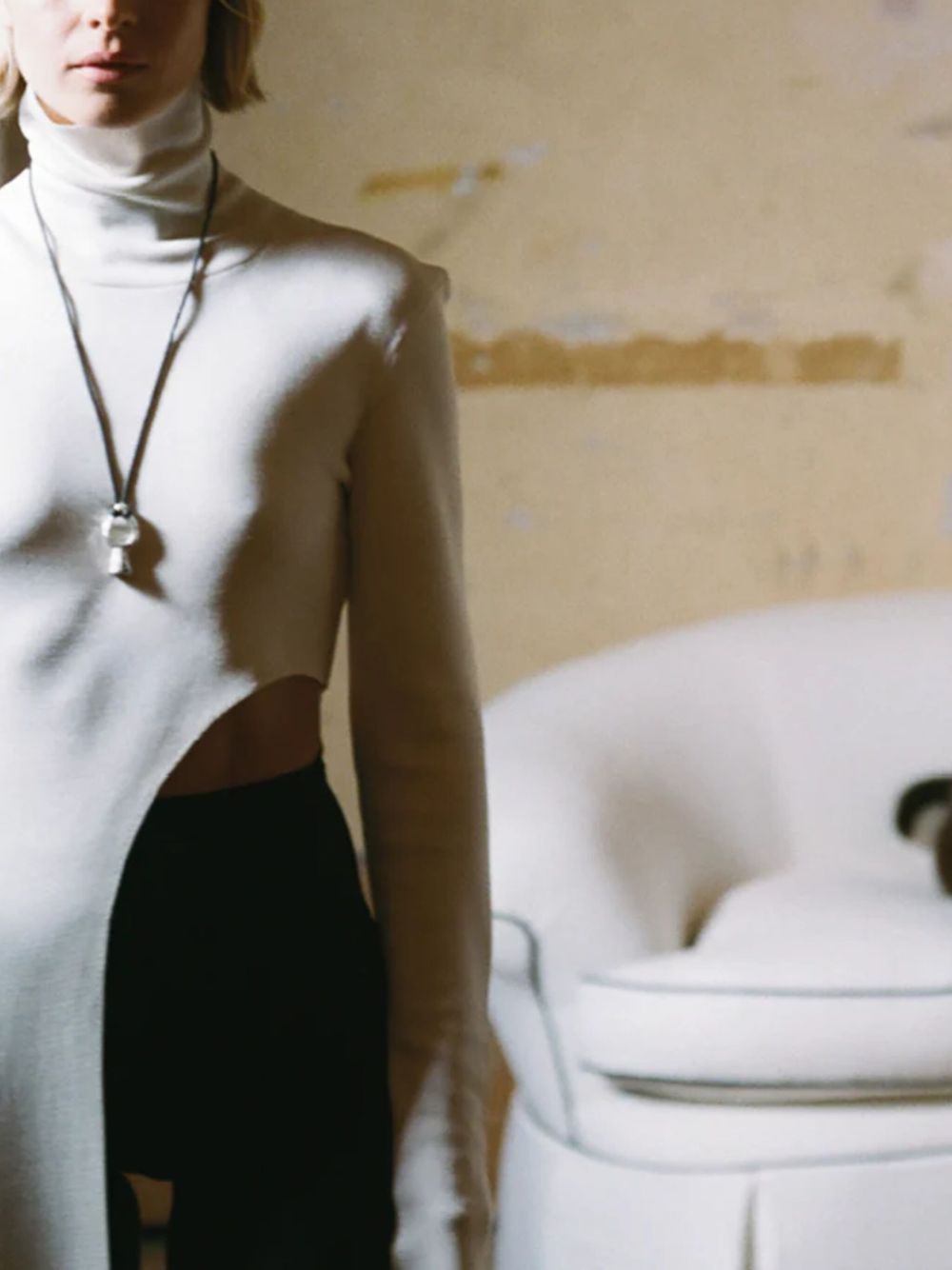 statement-pendant necklace 