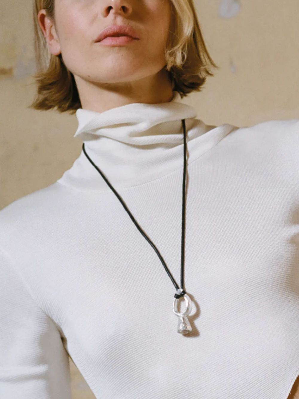 statement-pendant necklace 