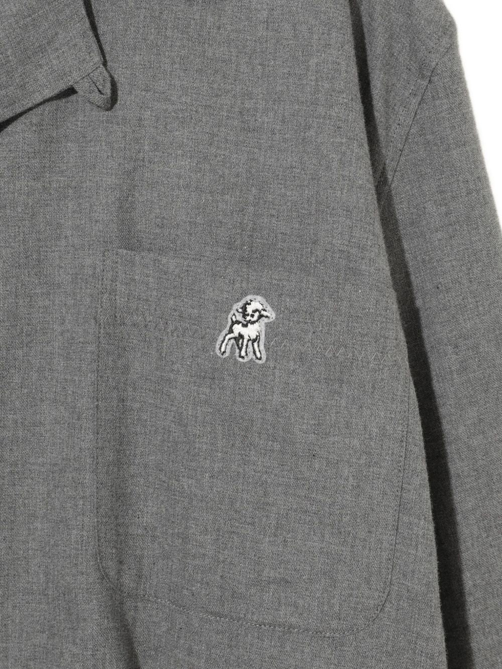 pocket-detail button-up shirt