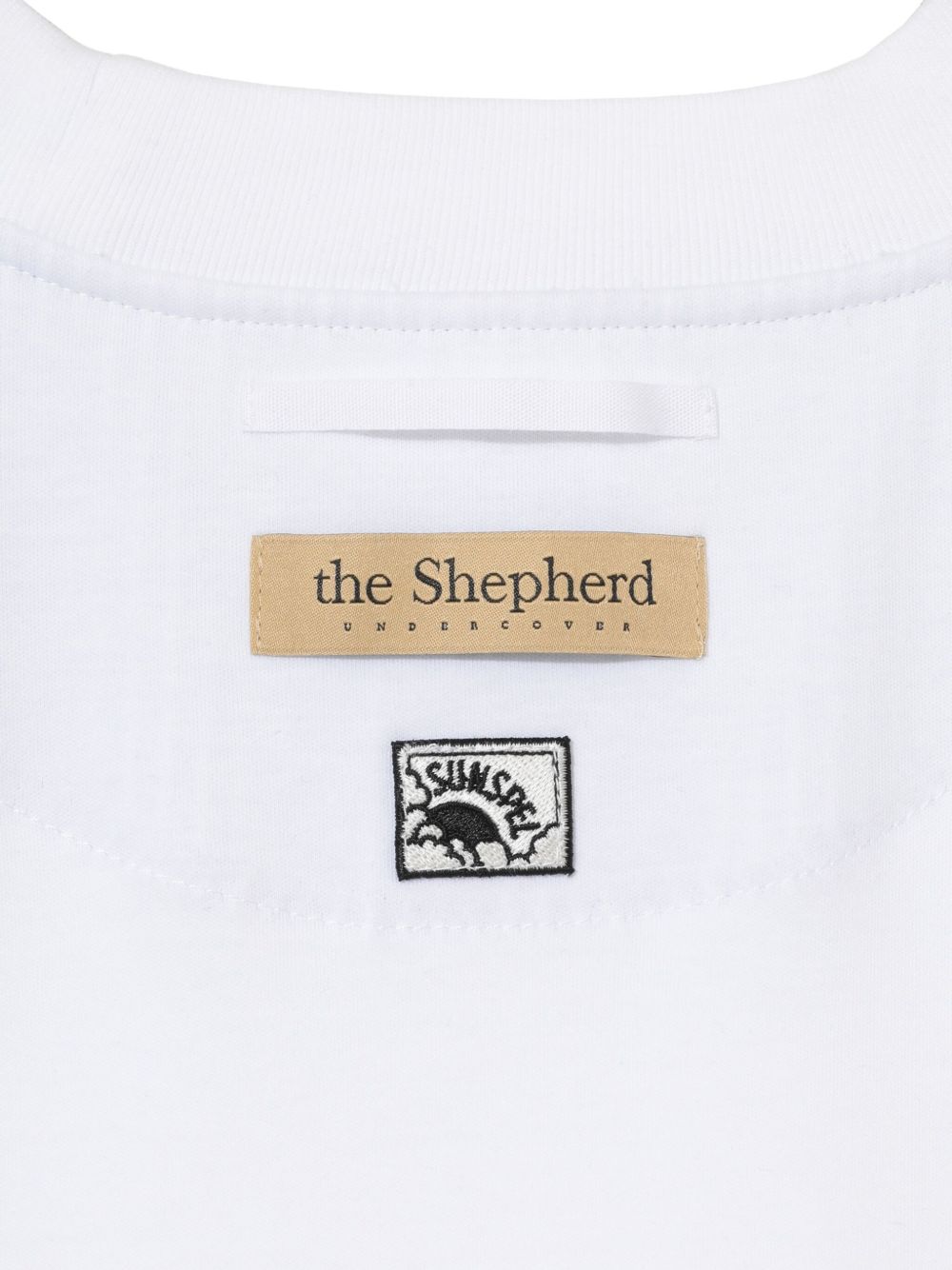 graphic-print t-shirt