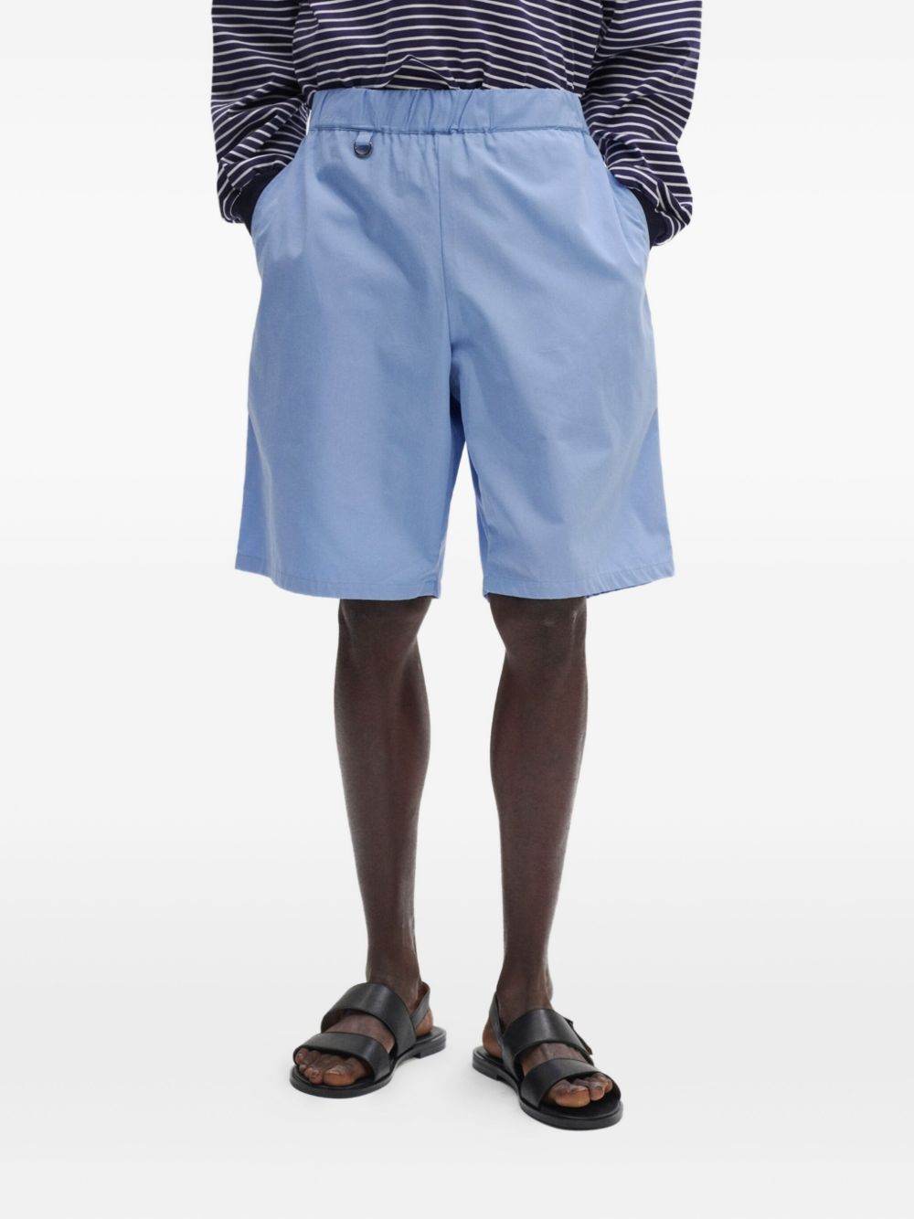 elasticated-waist shorts