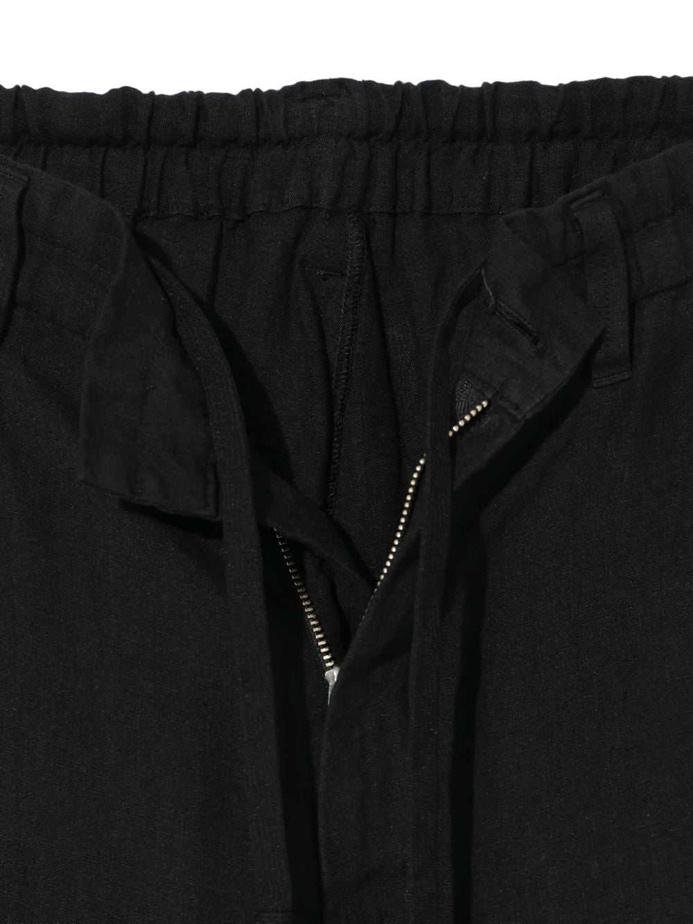 straight-leg trousers