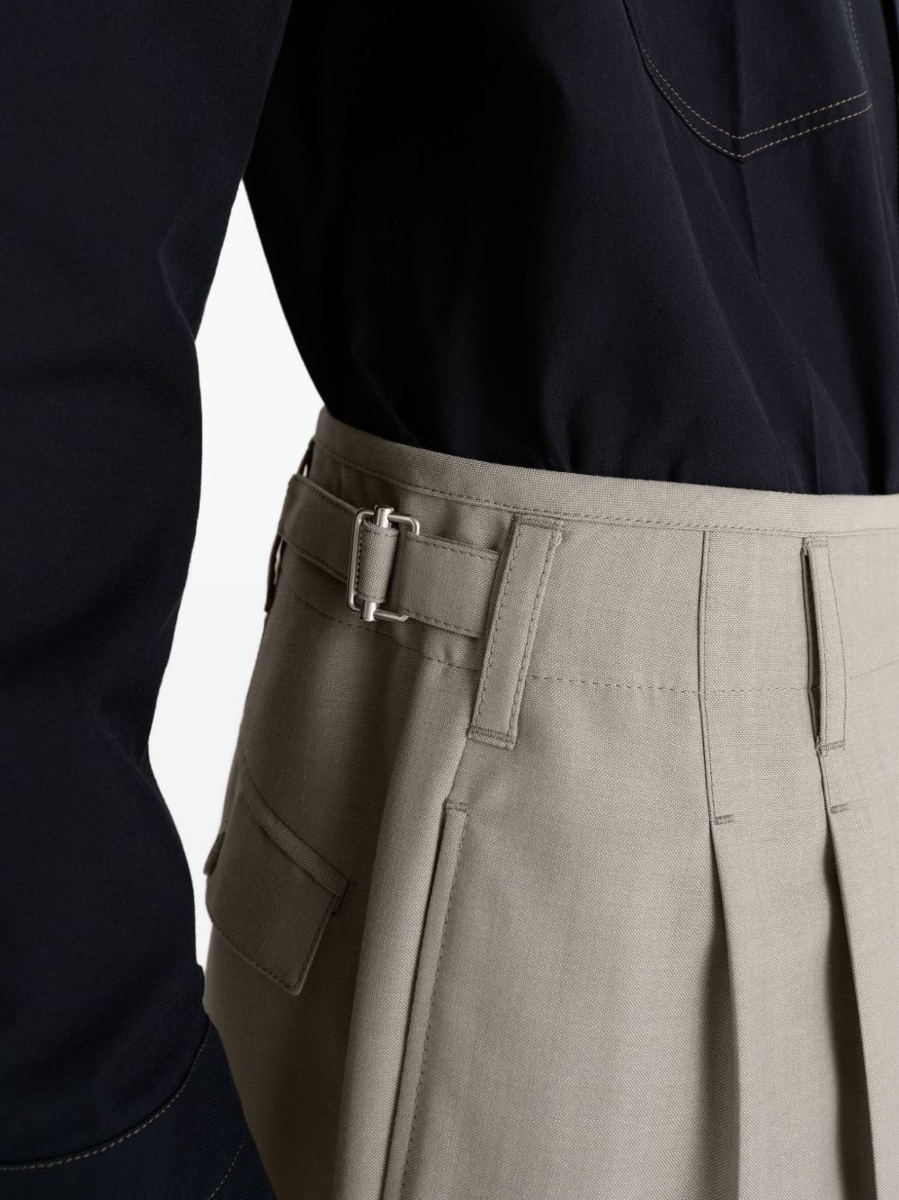 pleated-front side-adjustable trousers