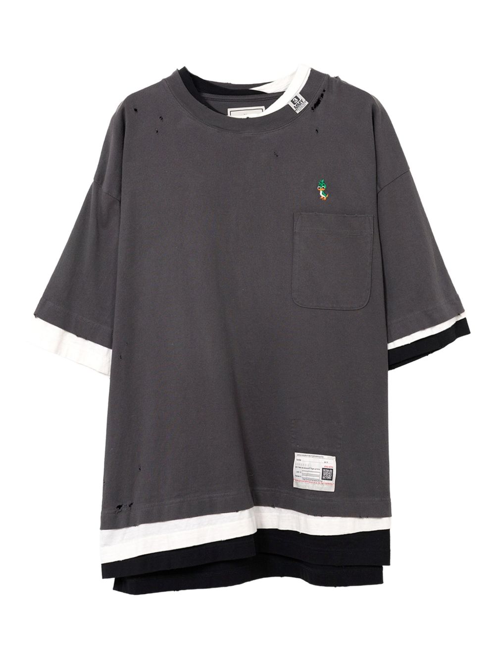 layered pocket T-shirt