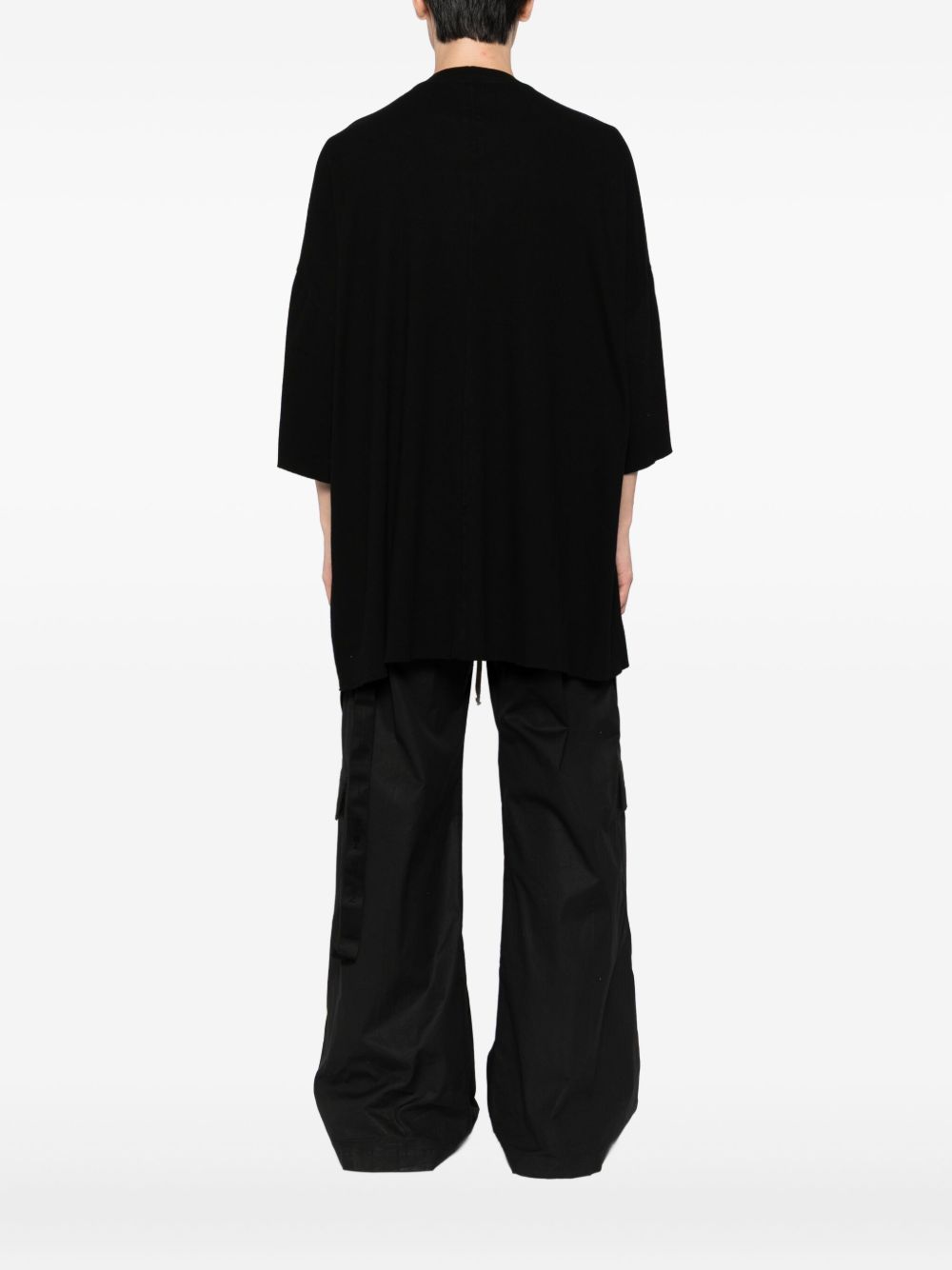 short-sleeved T-shirt