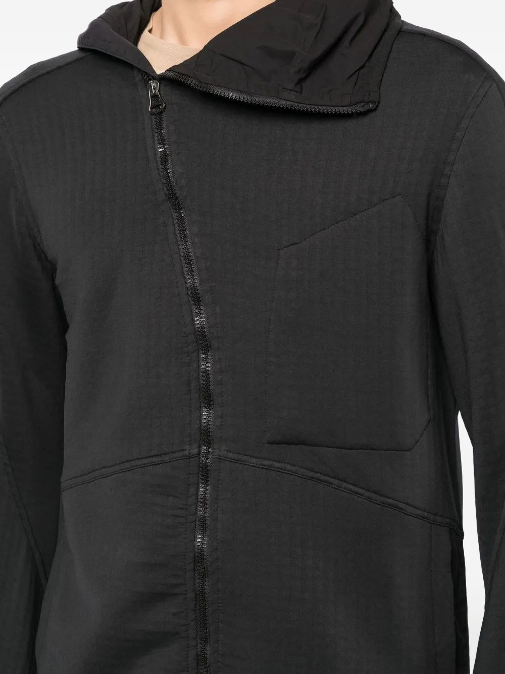 asymmetric zip-fastening jacket