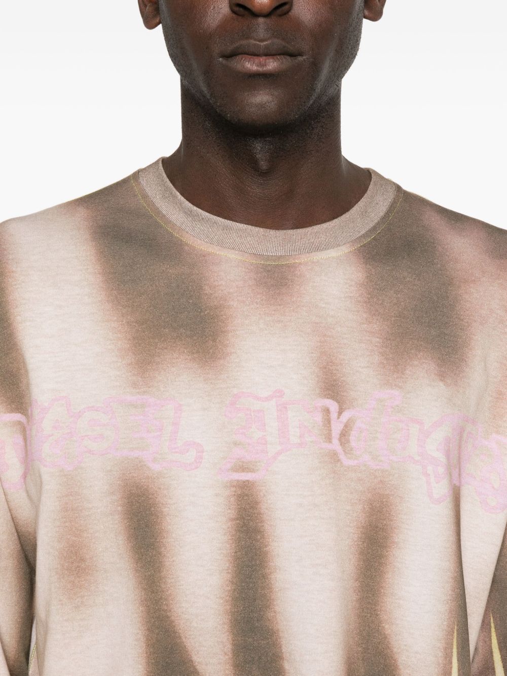 abstract-print long-sleeve T-shirt