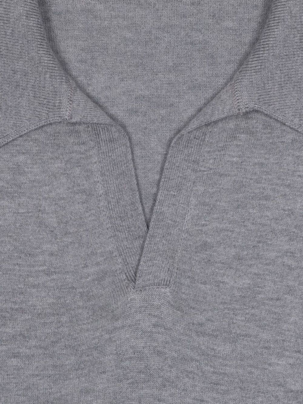 V-neck cotton T-shirt