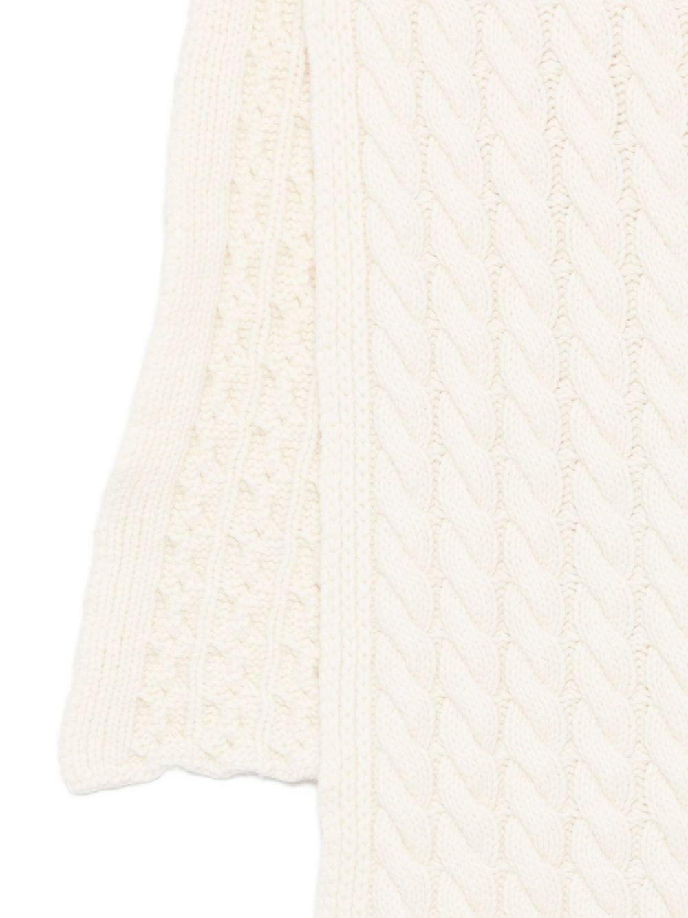 cable-knit scarf