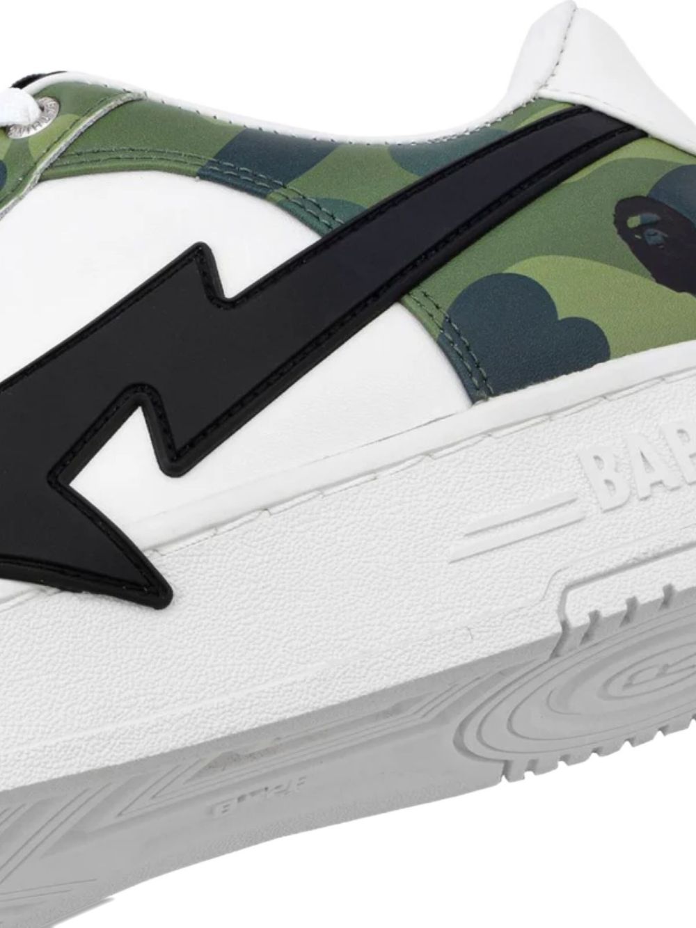 Star-appliqué sneakers