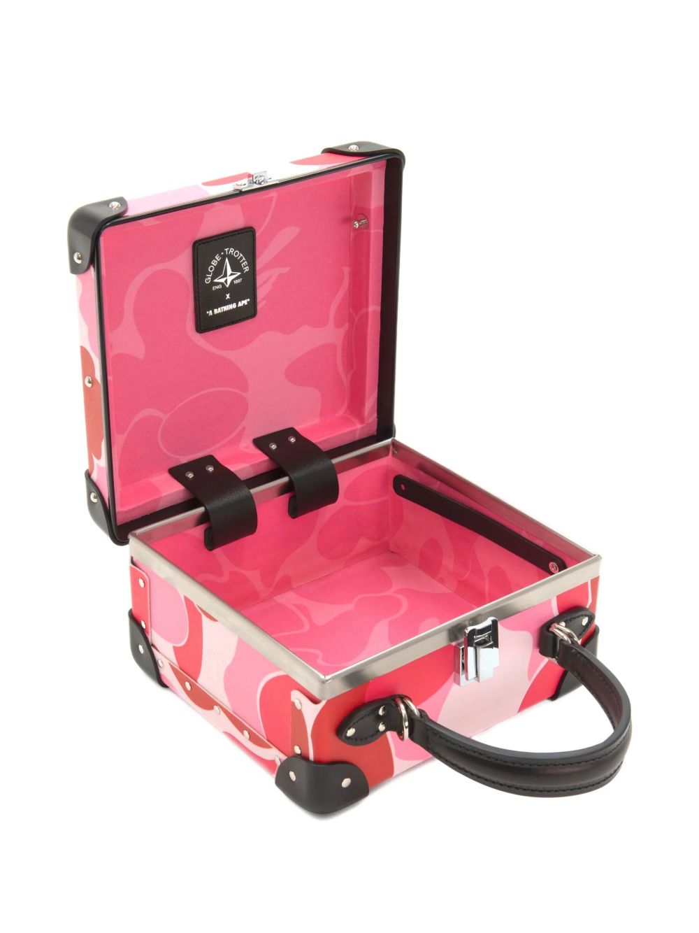 x Globe-Trotter camouflage-pattern luggage