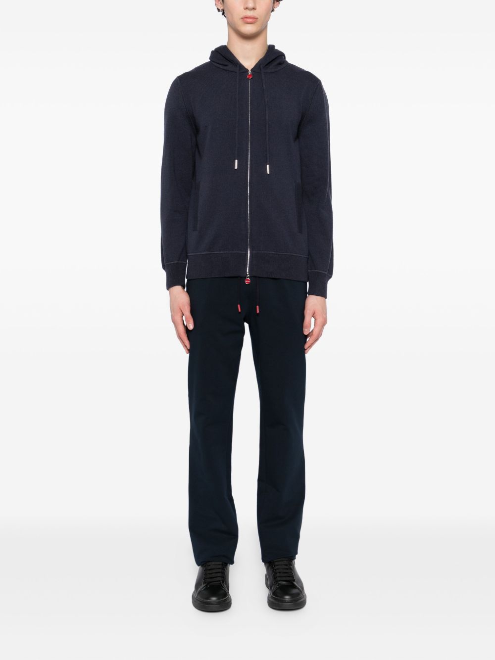 straight-leg trousers
