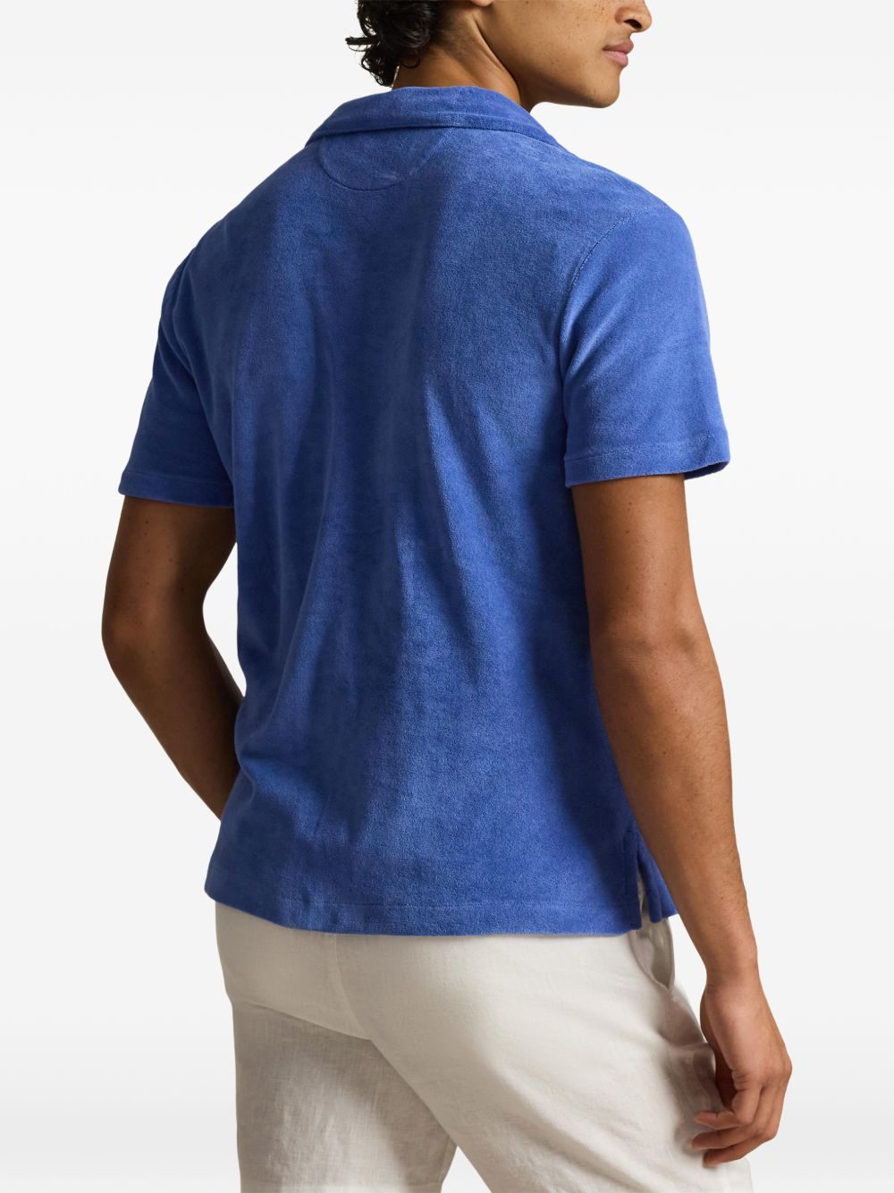 button-fastening chest-pocket shirt
