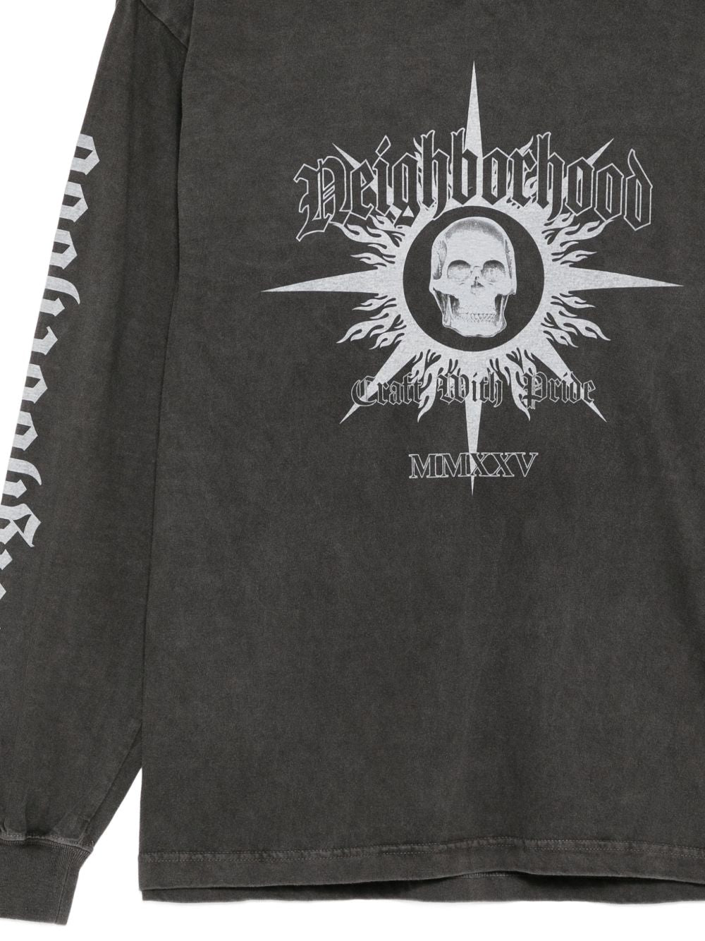 skull long-sleeve T-shirt