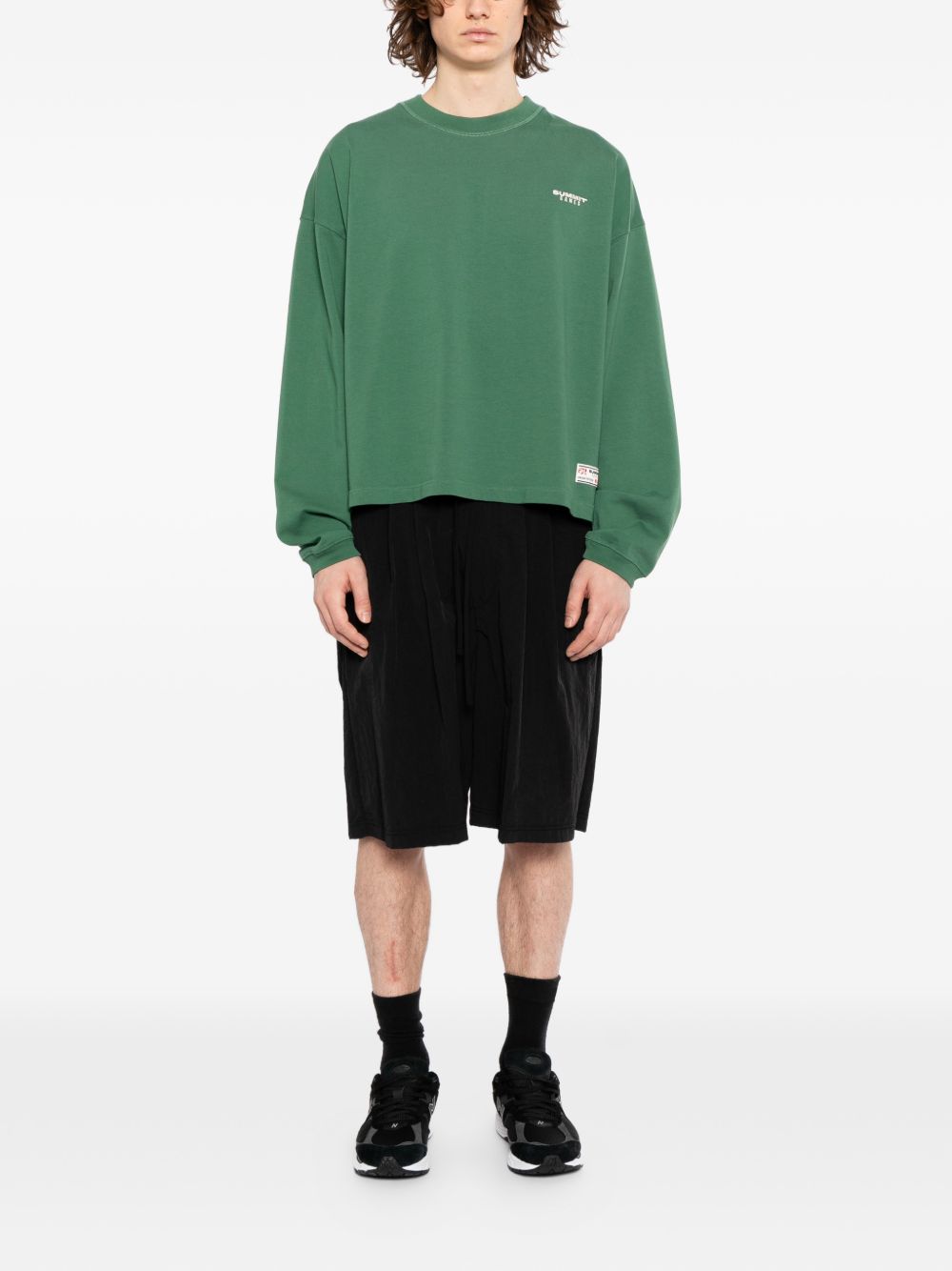 logo-embroidered T-shirt