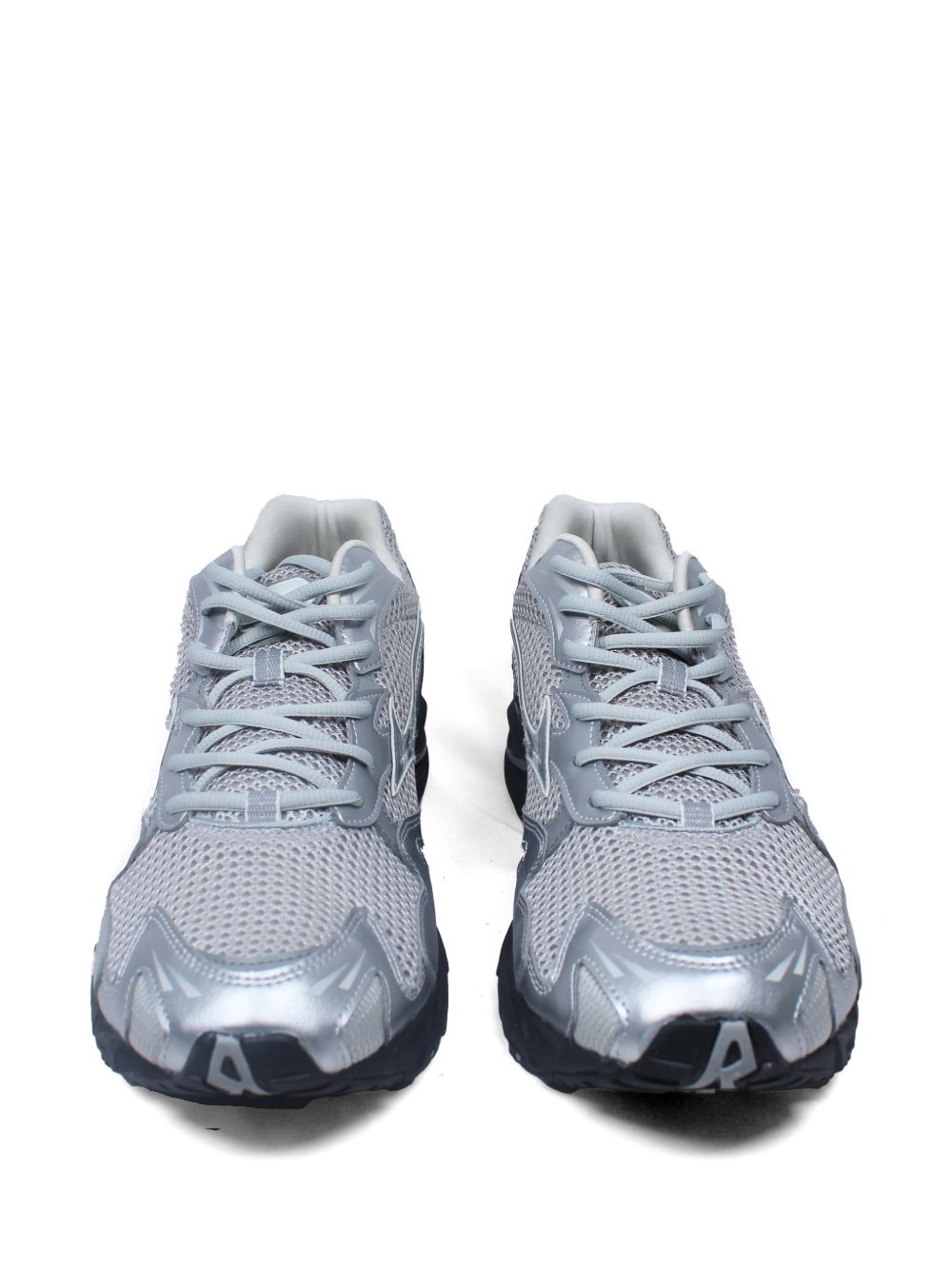 Wave Rider 10 sneakers