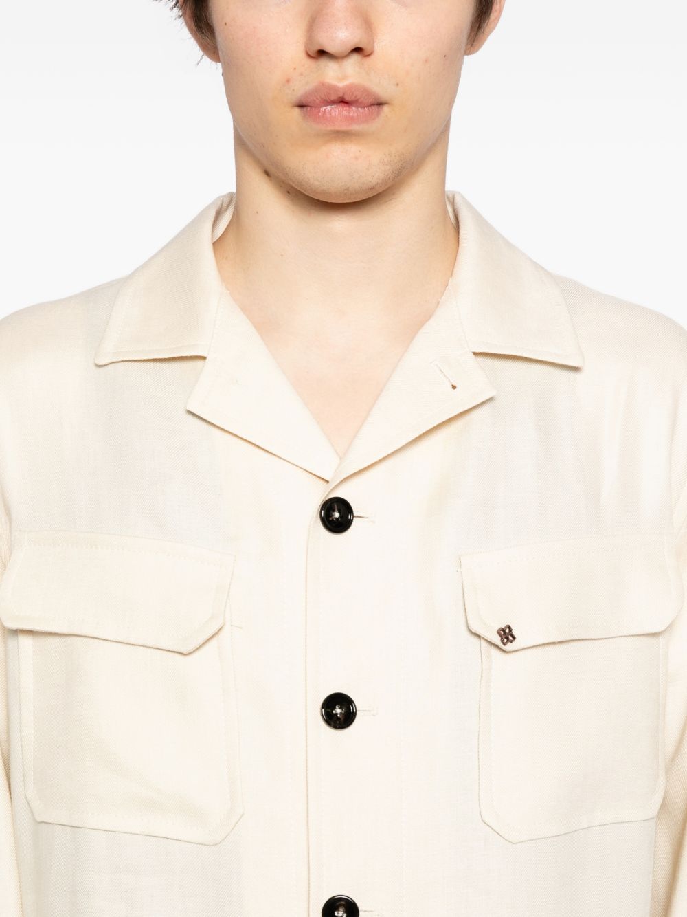 chest flap pockets jacket 
