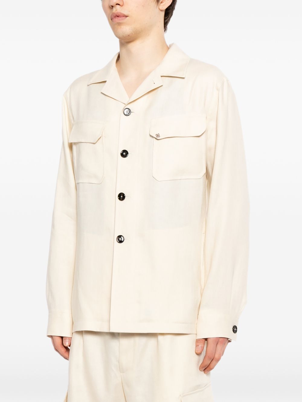 chest flap pockets jacket 