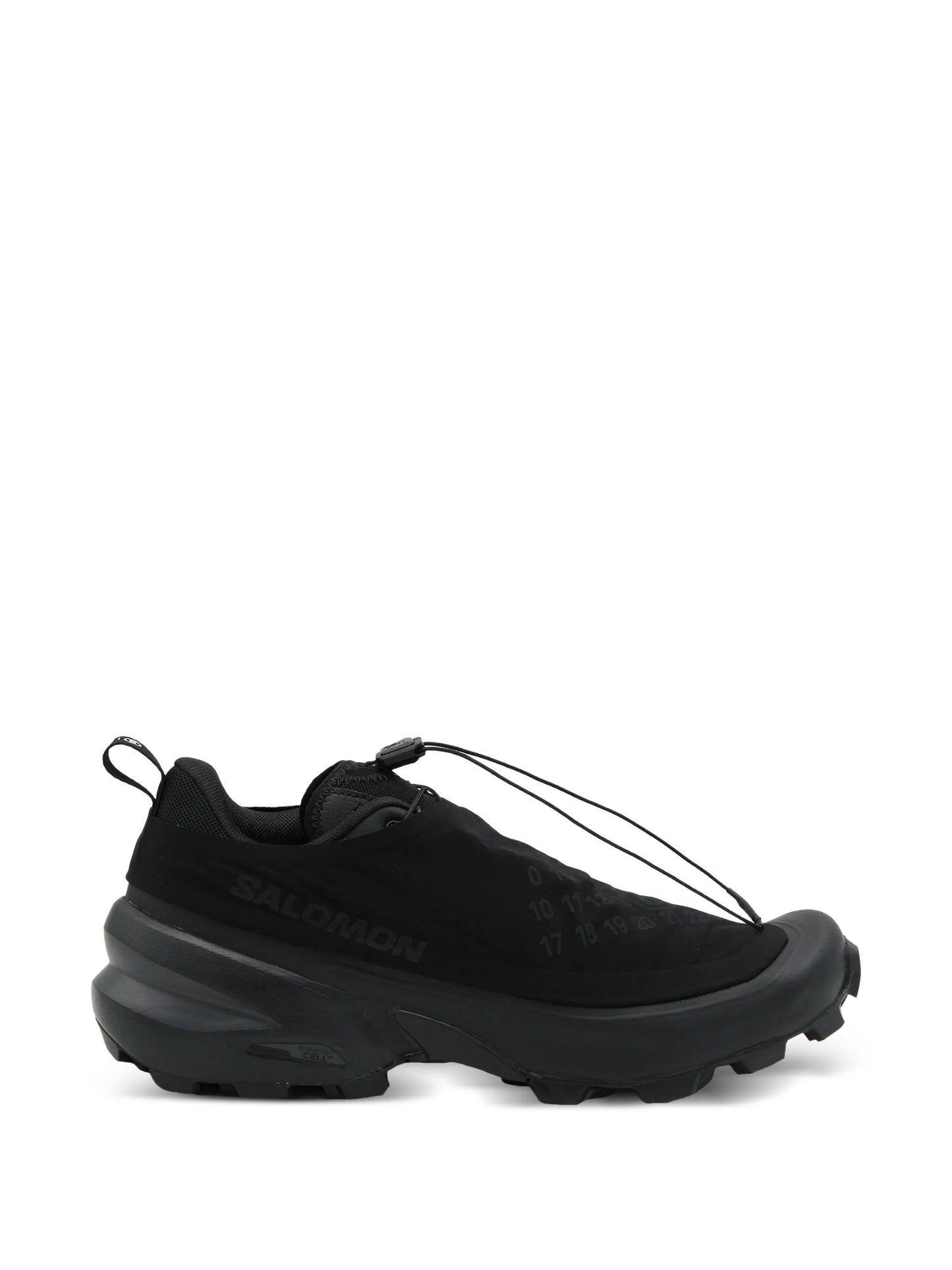Cross Dust Sneakers