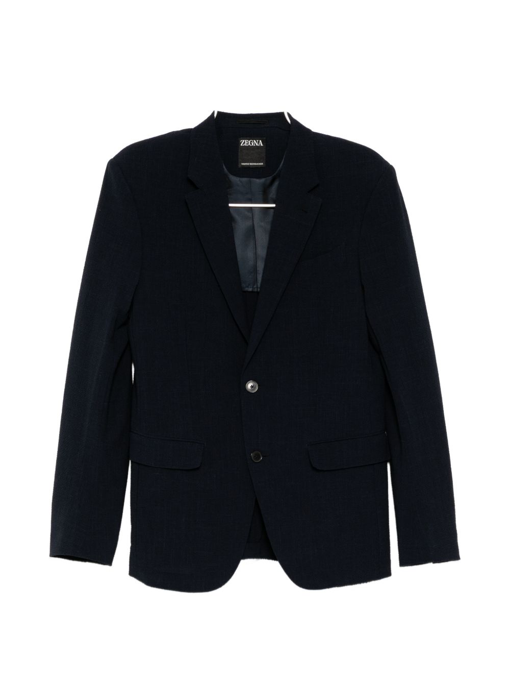 single-breasted notched-lapels suit