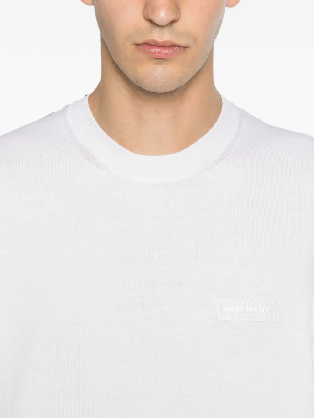 logo-patch crew-neck sweater
