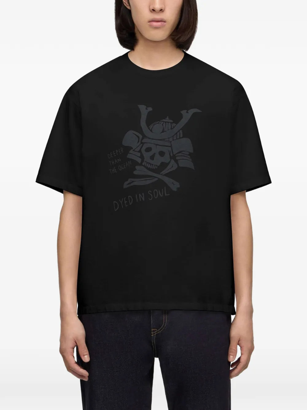 skull-print T-shirt