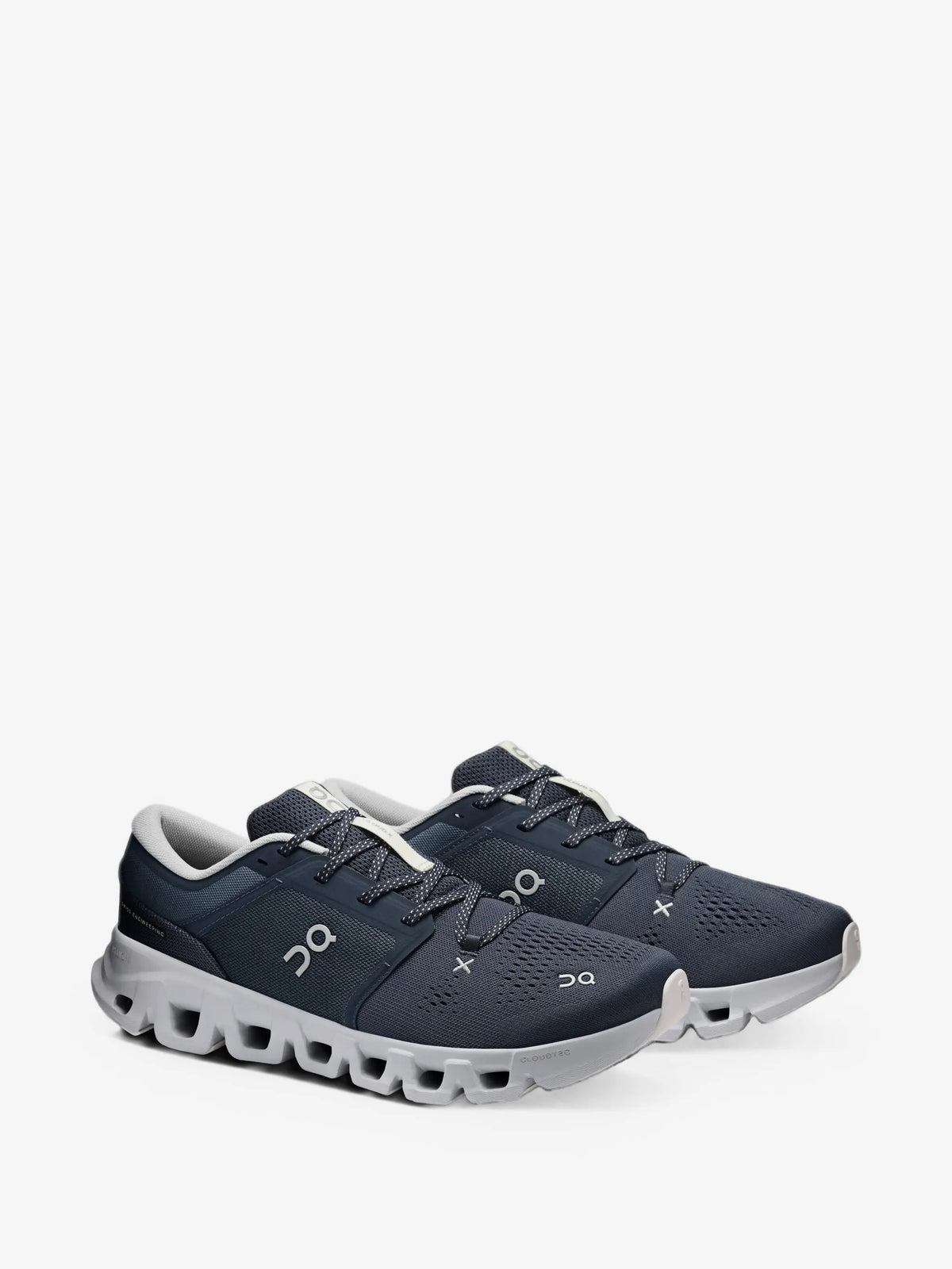 Cloud X 5 Sneakers