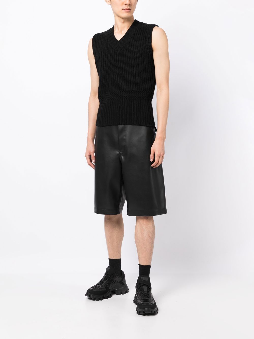 Sleeveless V-Neck Jumper
